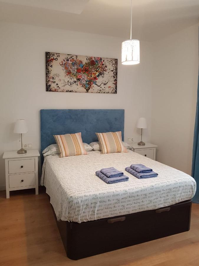 Apartamento Plaza Del Teatro Parking Free Apartment Малага Екстериор снимка